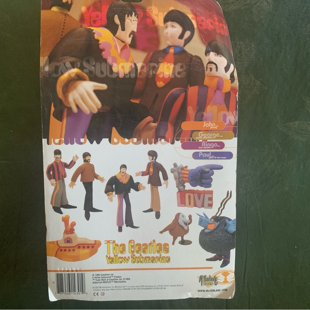 Yellow Submarine Action Figure Set - Picture 3 of 3